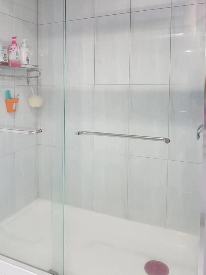 Private Single Room In A House Ричмонд Екстер'єр фото
